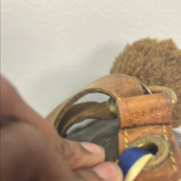 Louis Vuitton Brown Monogram Shoulder Bag with Colorful Accent - Picture 6 of 7